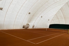 Teren tennis dublu Cosmopolis acoperit - stanga